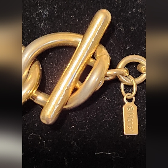 Monet Toggle Bar Necklace Choker Gold tone, Vintage. 18 inches - Picture 3 of 4